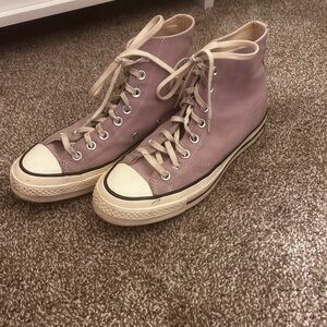 High-Top Sneakers in Purple